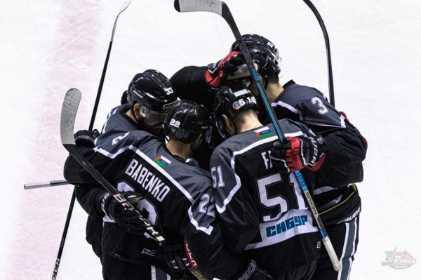 ХК "Рубин" переиграл челябинских хоккеистов