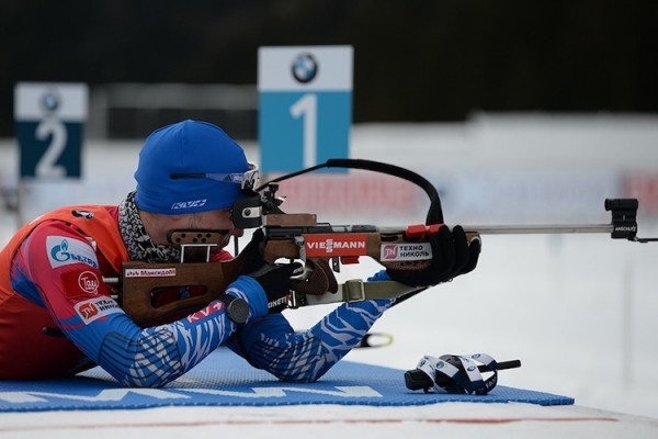 Логинов и Гараничев поборются за награды январских этапов Кубка мира по биатлону
