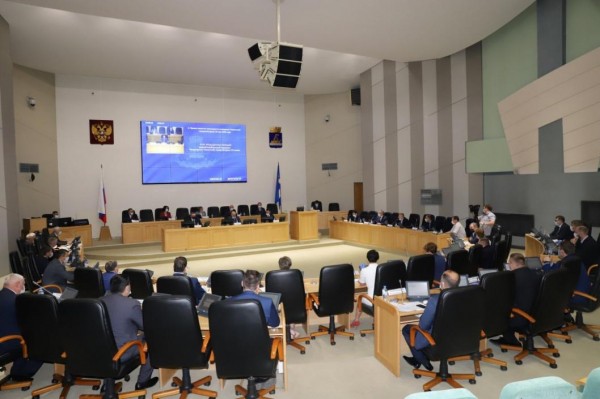 Волонтерский центр создают тюменские депутаты 