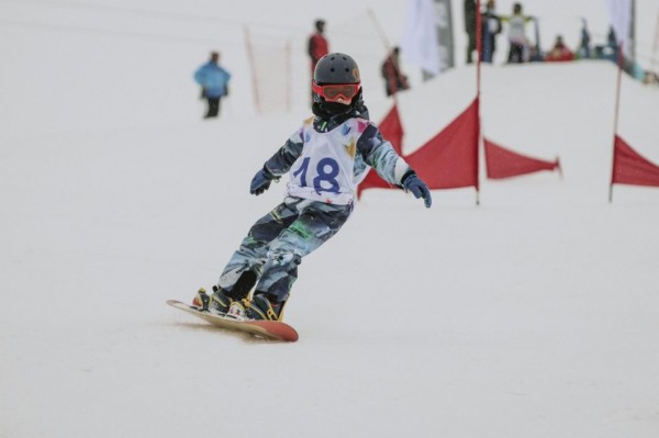 Юные тюменцы покажут мастерство в сноуборде на Воронинских горках