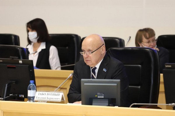 Депутаты Тюменской гордумы продолжают волонтерскую работу