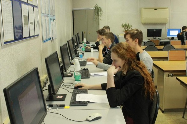 Ученики ФМШ - победители регионального этапа всероссийской олимпиады по информатике Ученики ФМШ - победители регионального этапа всероссийской олимпиады по информатике