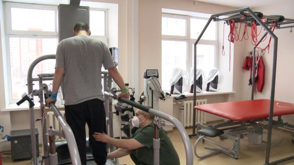 В Тюмени стали проводить операции по эндопротезированию онкопациентам