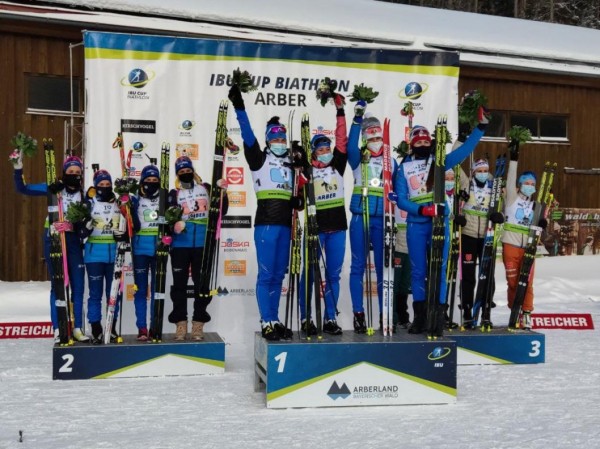 Российские биатлонистки выиграли эстафету на этапе Кубка IBU