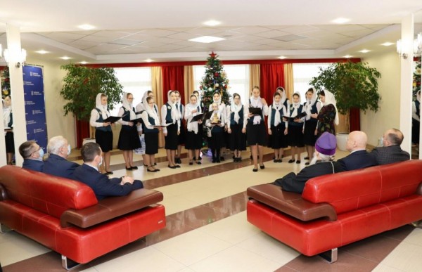 Воспитанники православной гимназии побывали в гостях у депутатов Тюменской гордумы