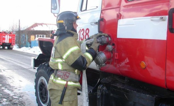 При пожаре на Московском тракте в Тюмени погибли три человека 