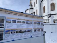 Владимир Якушев и Александр Моор оценили новый облик Базарной площади в Тобольске Владимир Якушев и Александр Моор оценили новый облик Базарной площади в Тобольске