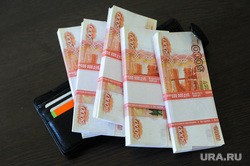 Новости кризиса 13 февраля. Ставки по кредитам могут вырасти, с полок магазинов пропадет сахар