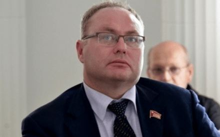 В Тобольске задержан депутат Тюменской облдумы от КПРФ В Тобольске задержан депутат Тюменской облдумы от КПРФ