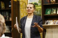 Фотогалерея: в Тюмени прошла творческая встреча "Весенний поэтический букет" Фотогалерея: в Тюмени прошла творческая встреча "Весенний поэтический букет"