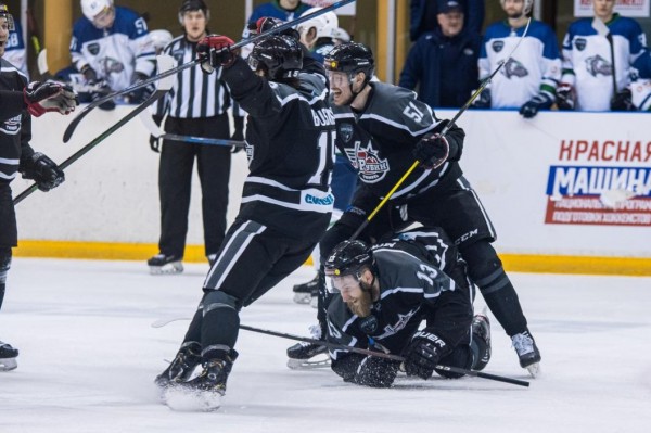 Тюменский "Рубин" вышел в полуфинал ВХЛ 