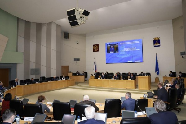 Депутаты утвердили кандидатов на поощрение знаком "За заслуги перед городом Тюменью"