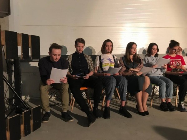 Читка пьесы "Летсплей" состоялась в тюменском торговом центре "Матрешка" Читка пьесы "Летсплей" состоялась в тюменском торговом центре "Матрешка"