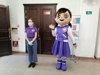 В центре Тюмени открыли новый арт-объект "Мы вместе" в виде сердца