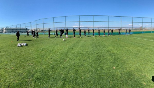 ФК "Тюмень" сыграл со сборной Монголии со счетом 0:0