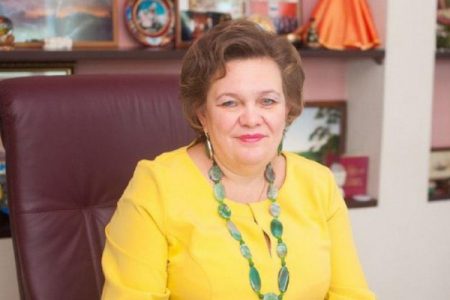 Тюменский губернатор выразил соболезнования семье и близким Ирины Медведевой