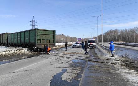 В Тюмени по Ирбитскому тракту восстановлено движение после схода вагона с рельсов