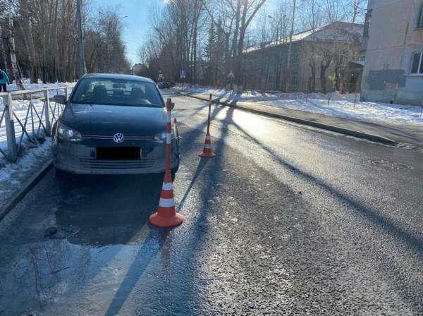 Две десятилетние подруги попали под колеса иномарки в Тюмени