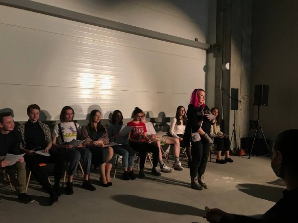 Читка пьесы "Летсплей" состоялась в тюменском торговом центре "Матрешка" Читка пьесы "Летсплей" состоялась в тюменском торговом центре "Матрешка"