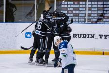 Тюменский "Рубин" вышел в полуфинал ВХЛ 