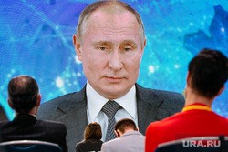 Самое важное в России и в мире на 4 марта. Путин пообщался с волонтерами, Байден продлил санкции из-за Крыма, с Навального требуют 10 млн рублей