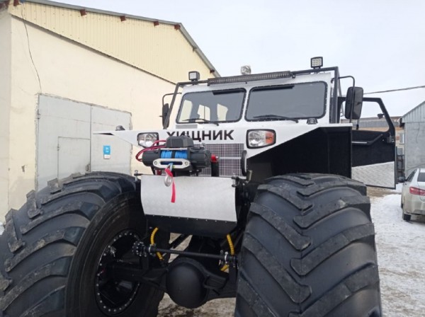 Новый снегоболотоход "Хищник" испытывают в Тобольском районе 