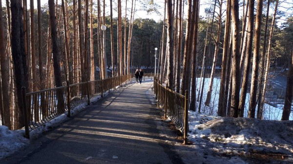 Гилевка после фекального потопа: шашлык, самокаты и влюбленные парочки Гилевка после фекального потопа: шашлык, самокаты и влюбленные парочки