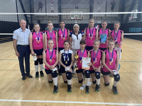 Тобольские волейболистки победили на первенстве области