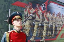 В Тюмени торжественно встретили поезд Министерства обороны РФ