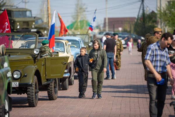 Автомобили военных лет