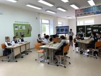 Губернатор осмотрел реконструированное здание начальной школы Тобольского лицея