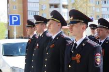 Концерты в честь Дня Победы подарили ветеранам тюменские полицейские