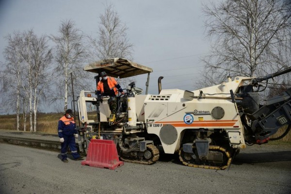Около 700 миллионов рублей получит Тюменская область на реконструкцию дорог 