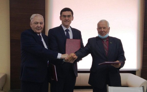 Строители, профсоюзы и ГУС Тюменской области подписали отраслевое соглашение