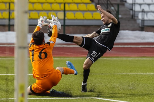 ФК "Тюмень" сыграет с барнаульским клубом 