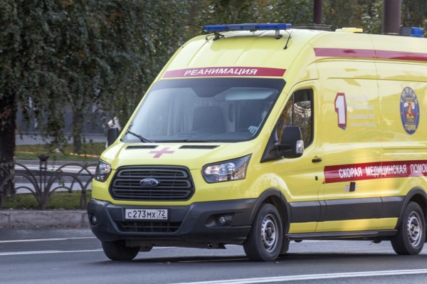 Шестилетний ребенок упал с шестого этажа в Тюмени 