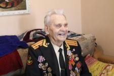 Концерты в честь Дня Победы подарили ветеранам тюменские полицейские