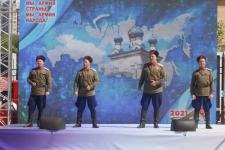 В Тюмени торжественно встретили поезд Министерства обороны РФ