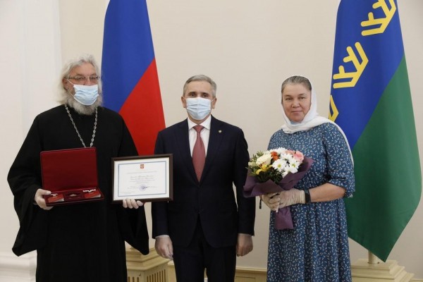 Глава региона встретился с многодетными родителями накануне Международного дня семьи