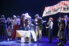 Фотогалерея: получившую Гран-при Российской студвесны региональную программу представили в Тюмени Фотогалерея: получившую Гран-при Российской студвесны региональную программу представили в Тюмени