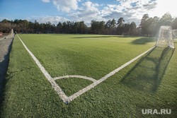 Тюменских футболистов накрыло дымом во время решающего матча