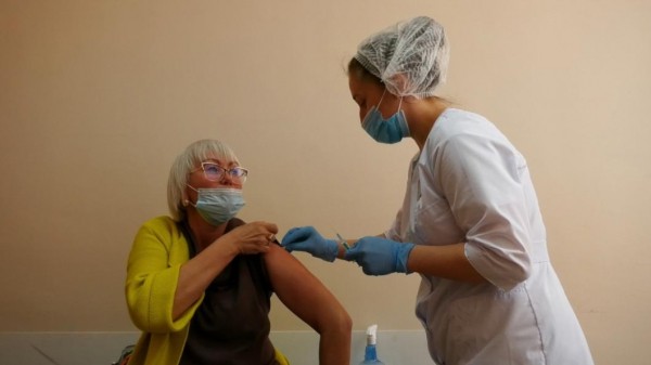 Ишимцев приглашают без записи привиться от COVID-19 в длинные выходные