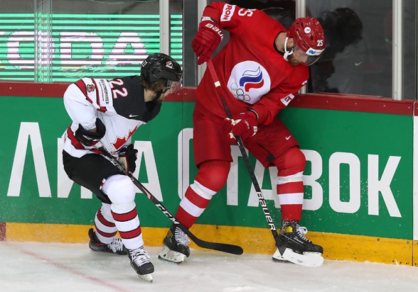 Российские хоккеисты выбыли из борьбы за медали ЧМ