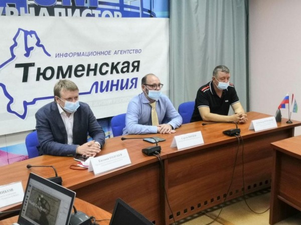 Трансляция пресс-конференции о работе Тюменского дома фотографии 