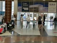 Сотрудникам тюменского "Острова" рекомендовали заменить дезинфицирующие средства