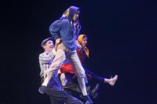 Глава Тюменской области вручил региональные награды участникам Российской студвесны 