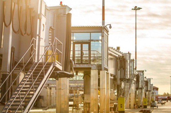 Следователи выяснят детали вынужденного возврата пассажирского самолета в Рощино