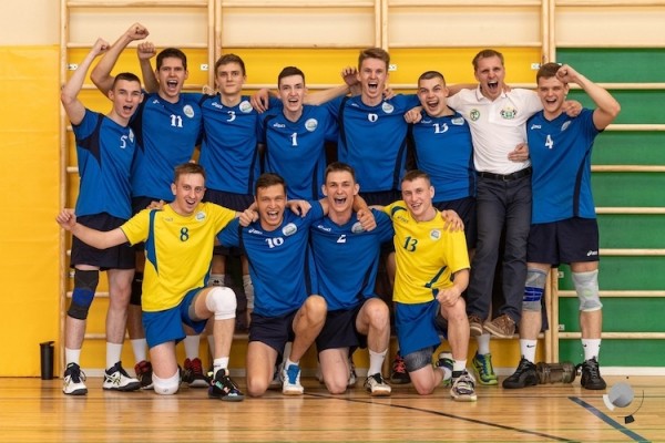 Тюменские волейболисты успешно выступили на летней универсиаде вузов