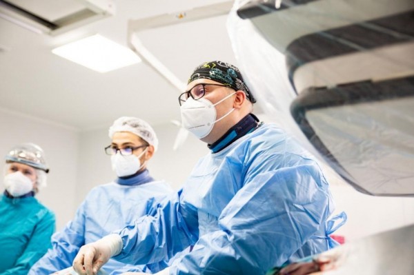 В Тюмени оперируют упавшего с балкона шестилетнего мальчика