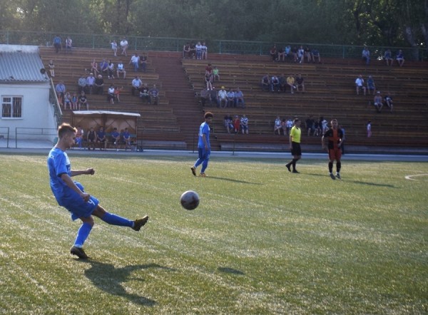 Тобольские футболисты сыграли вничью в Коркино